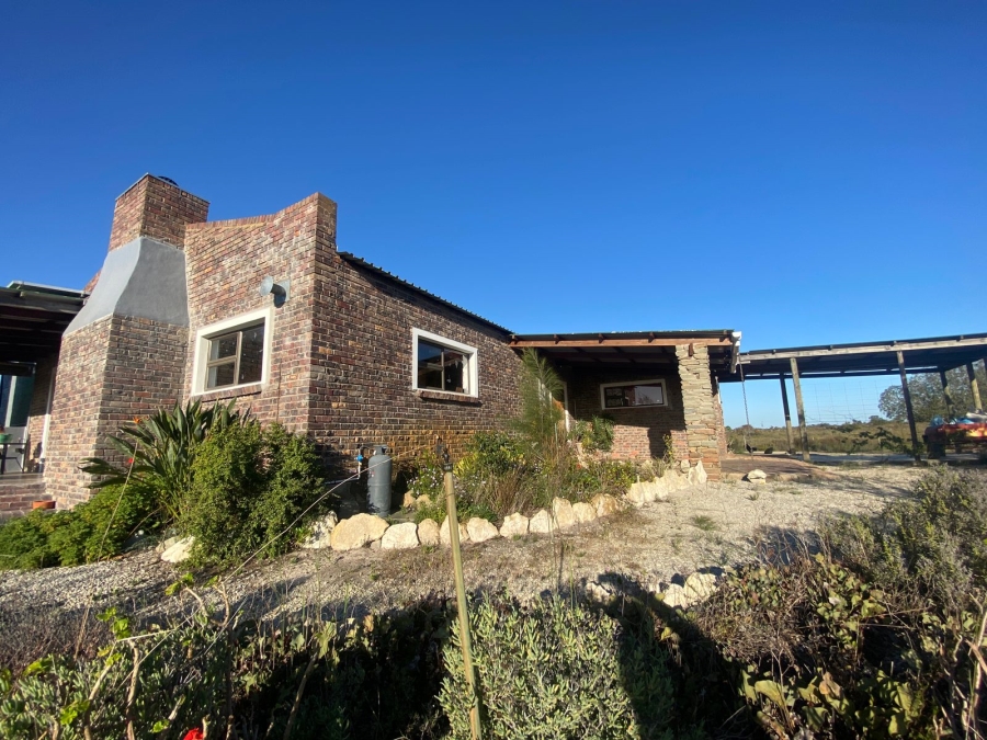 3 Bedroom Property for Sale in Hartebeesfontein Western Cape
